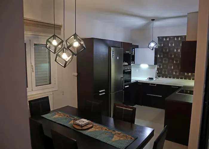 Cosy Beach House In Agios Vasilios, Patras